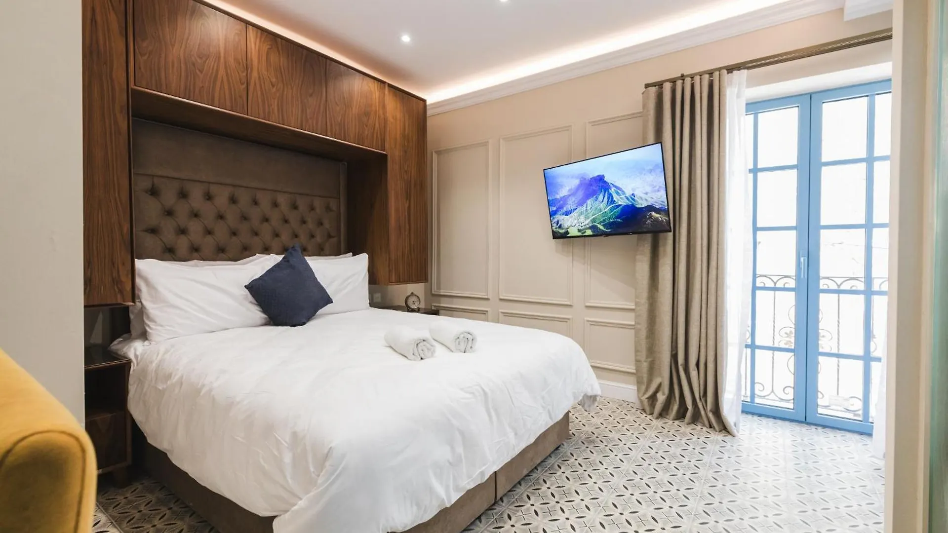 Iz-Zebbuga Boutique Suites