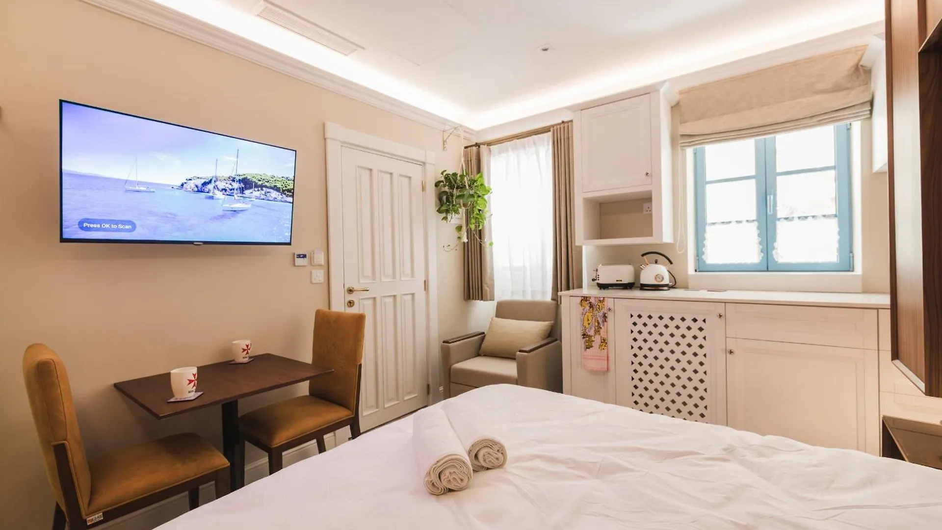 Iz-Zebbuga Boutique Suites