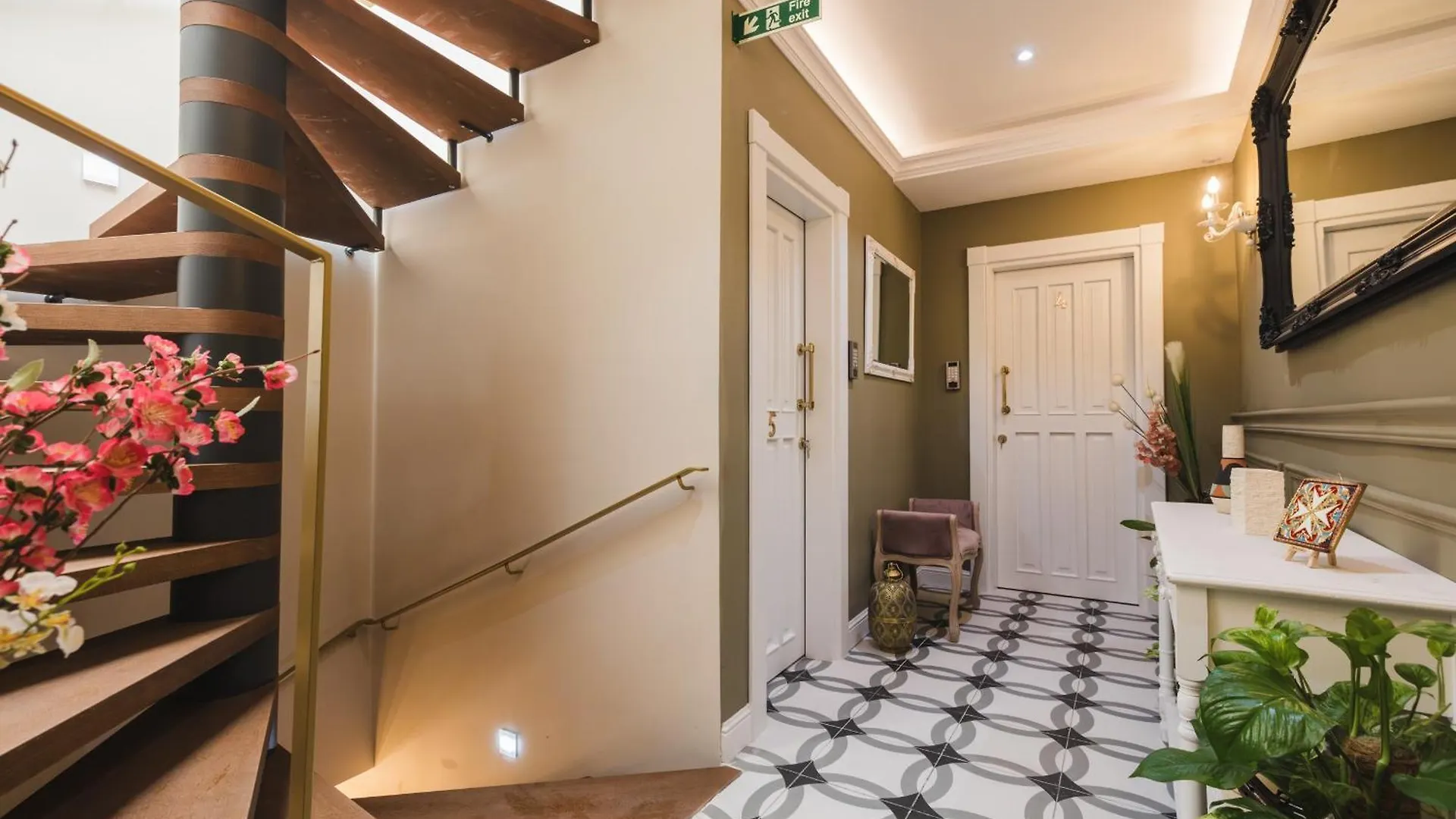Iz-Zebbuga Boutique Suites