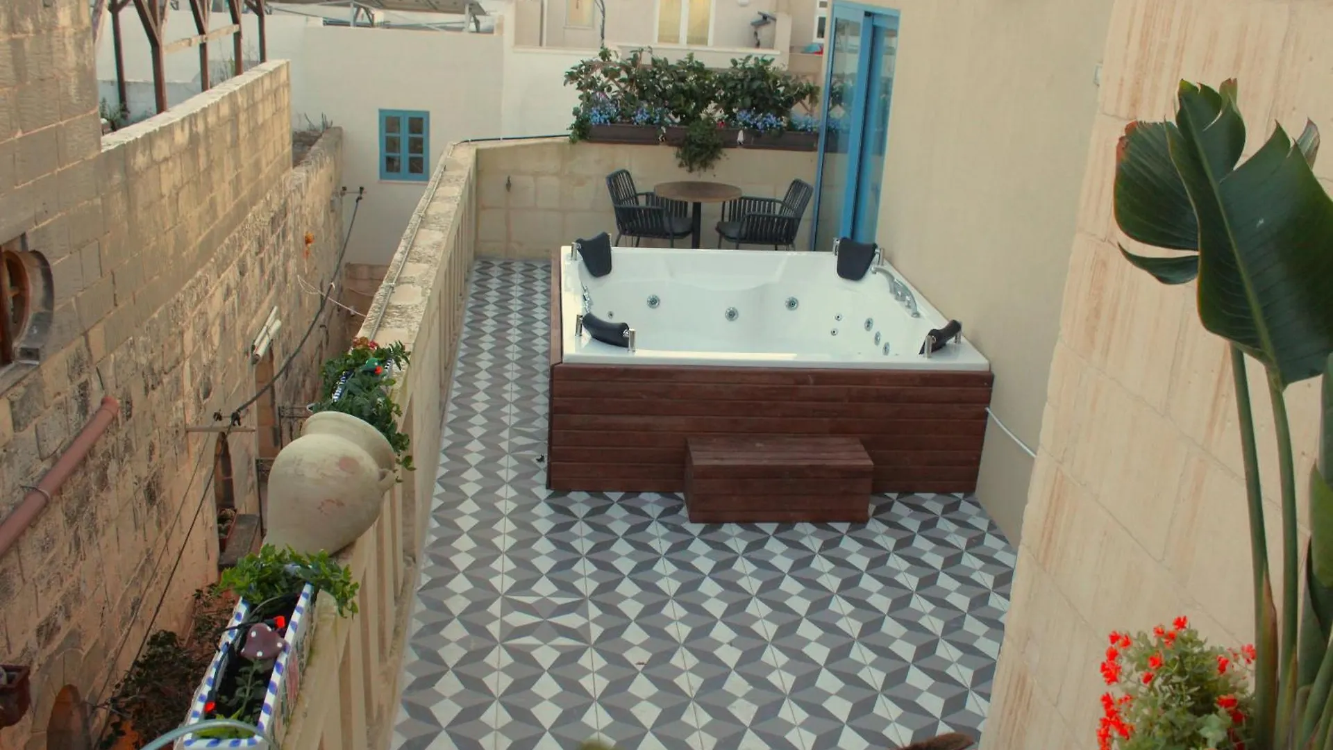 Aparthotel Iz-Zebbuga Boutique Suites